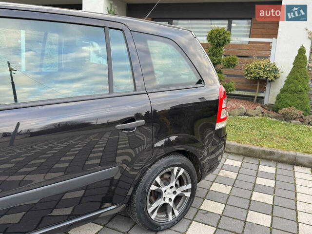 Черный Опель Зафира, объемом двигателя 1.8 л и пробегом 256 тыс. км за 6250 $, фото 14 на Automoto.ua