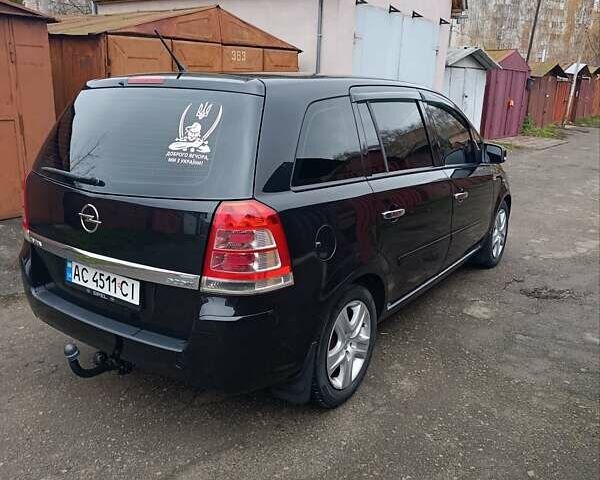 Черный Опель Зафира, объемом двигателя 1.69 л и пробегом 263 тыс. км за 6500 $, фото 4 на Automoto.ua
