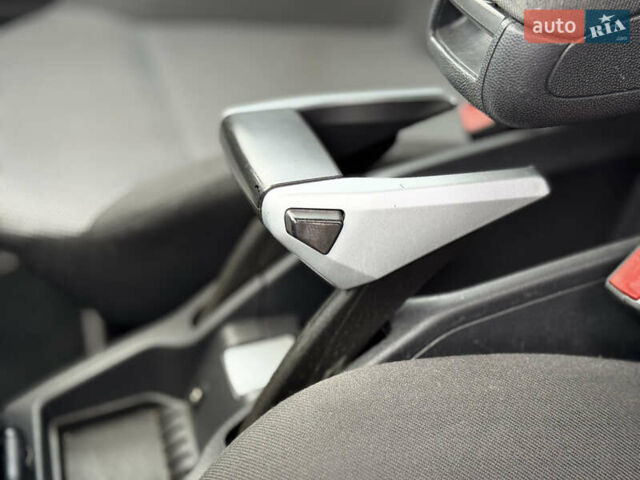 Чорний Опель Зафіра, об'ємом двигуна 1.7 л та пробігом 197 тис. км за 6500 $, фото 45 на Automoto.ua