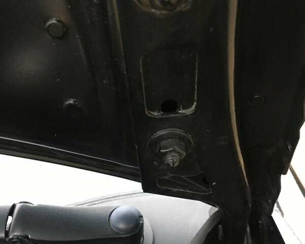 Черный Опель Зафира, объемом двигателя 1.6 л и пробегом 121 тыс. км за 6999 $, фото 66 на Automoto.ua