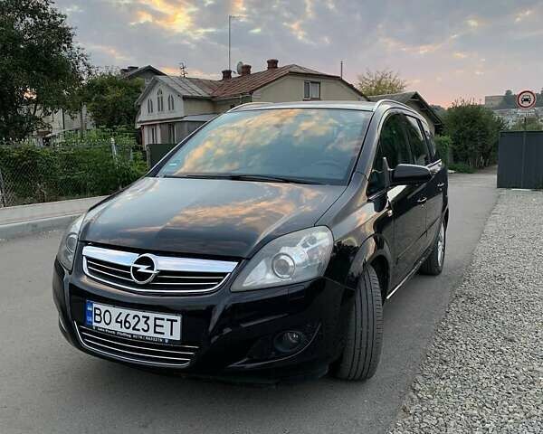 Черный Опель Зафира, объемом двигателя 1.8 л и пробегом 198 тыс. км за 6900 $, фото 1 на Automoto.ua