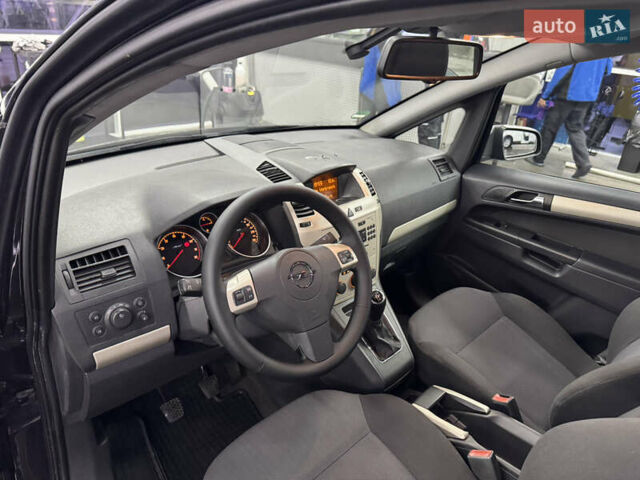 Чорний Опель Зафіра, об'ємом двигуна 1.8 л та пробігом 216 тис. км за 5500 $, фото 12 на Automoto.ua