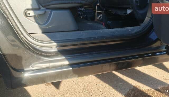 Черный Опель Зафира, объемом двигателя 1.6 л и пробегом 220 тыс. км за 7200 $, фото 15 на Automoto.ua