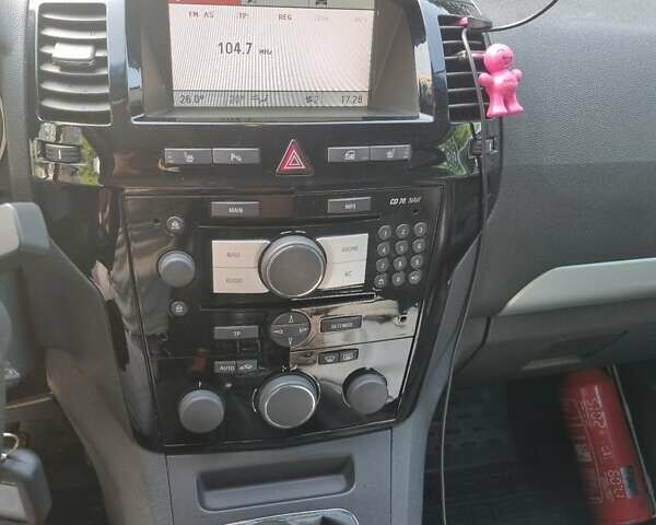 Черный Опель Зафира, объемом двигателя 0 л и пробегом 189 тыс. км за 6600 $, фото 17 на Automoto.ua