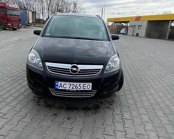 Черный Опель Зафира, объемом двигателя 1.8 л и пробегом 233 тыс. км за 5950 $, фото 2 на Automoto.ua