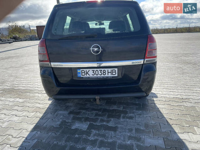 Чорний Опель Зафіра, об'ємом двигуна 1.7 л та пробігом 289 тис. км за 5700 $, фото 5 на Automoto.ua