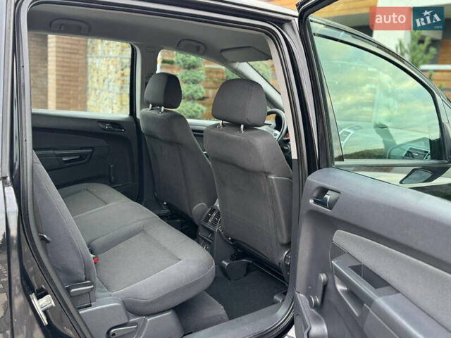 Черный Опель Зафира, объемом двигателя 1.8 л и пробегом 256 тыс. км за 6250 $, фото 46 на Automoto.ua