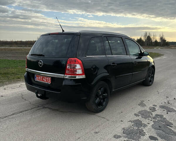 Черный Опель Зафира, объемом двигателя 1.6 л и пробегом 192 тыс. км за 5700 $, фото 3 на Automoto.ua