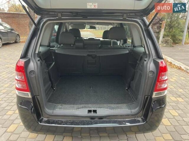 Черный Опель Зафира, объемом двигателя 1.6 л и пробегом 205 тыс. км за 6900 $, фото 19 на Automoto.ua