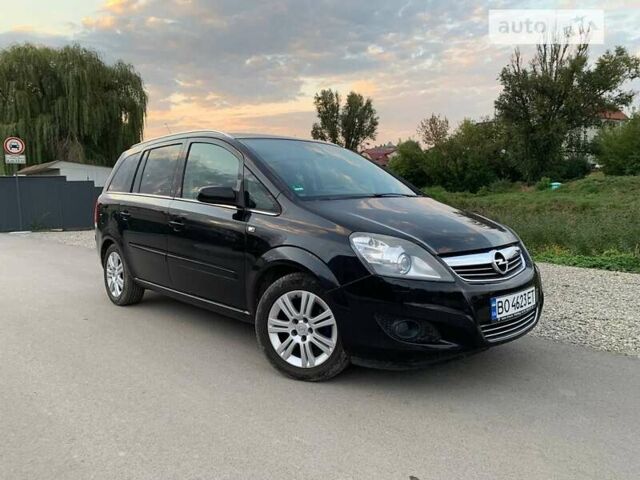 Черный Опель Зафира, объемом двигателя 1.8 л и пробегом 198 тыс. км за 6900 $, фото 3 на Automoto.ua