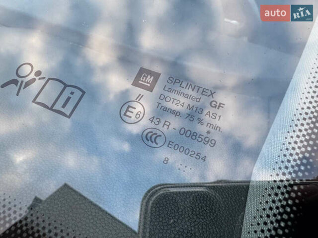 Черный Опель Зафира, объемом двигателя 1.8 л и пробегом 256 тыс. км за 6250 $, фото 72 на Automoto.ua