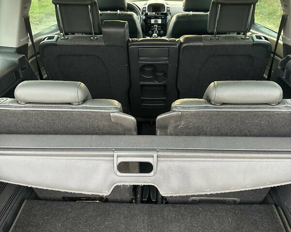 Черный Опель Зафира, объемом двигателя 1.6 л и пробегом 192 тыс. км за 5700 $, фото 10 на Automoto.ua