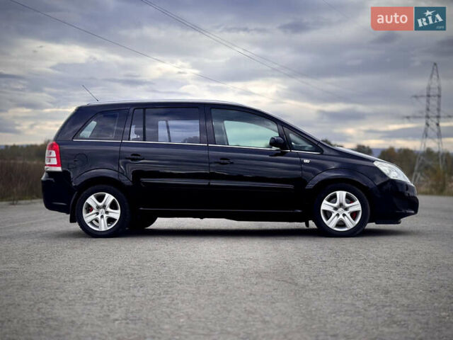 Чорний Опель Зафіра, об'ємом двигуна 1.7 л та пробігом 197 тис. км за 6500 $, фото 17 на Automoto.ua