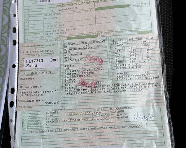 Черный Опель Зафира, объемом двигателя 1.8 л и пробегом 256 тыс. км за 6250 $, фото 74 на Automoto.ua