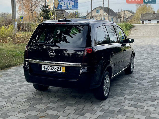 Черный Опель Зафира, объемом двигателя 1.6 л и пробегом 206 тыс. км за 6700 $, фото 5 на Automoto.ua