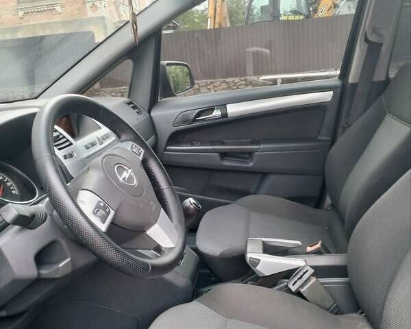 Черный Опель Зафира, объемом двигателя 1.8 л и пробегом 171 тыс. км за 5800 $, фото 11 на Automoto.ua