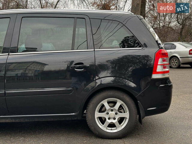 Черный Опель Зафира, объемом двигателя 1.6 л и пробегом 218 тыс. км за 7690 $, фото 18 на Automoto.ua