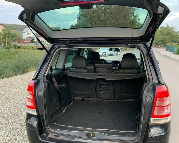 Черный Опель Зафира, объемом двигателя 1.8 л и пробегом 198 тыс. км за 6900 $, фото 21 на Automoto.ua