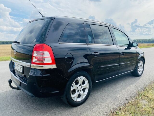 Черный Опель Зафира, объемом двигателя 1.7 л и пробегом 311 тыс. км за 6900 $, фото 3 на Automoto.ua