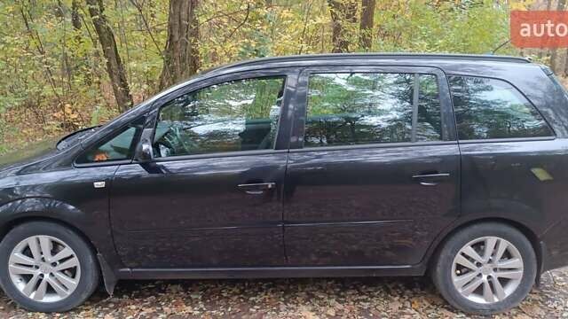 Черный Опель Зафира, объемом двигателя 1.69 л и пробегом 290 тыс. км за 6499 $, фото 4 на Automoto.ua