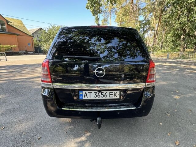 Чорний Опель Зафіра, об'ємом двигуна 1.9 л та пробігом 190 тис. км за 6799 $, фото 13 на Automoto.ua