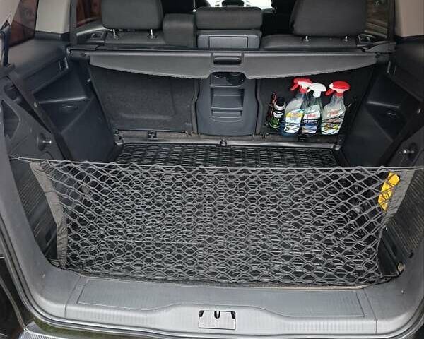 Черный Опель Зафира, объемом двигателя 1.69 л и пробегом 263 тыс. км за 6500 $, фото 10 на Automoto.ua