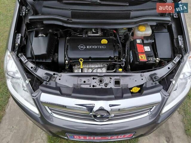 Черный Опель Зафира, объемом двигателя 1.6 л и пробегом 172 тыс. км за 6100 $, фото 10 на Automoto.ua