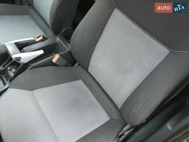 Черный Опель Зафира, объемом двигателя 1.6 л и пробегом 121 тыс. км за 6999 $, фото 22 на Automoto.ua