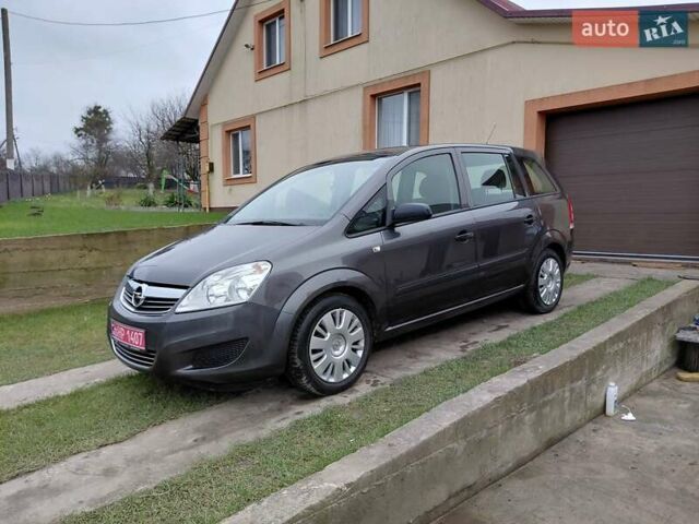 Черный Опель Зафира, объемом двигателя 1.6 л и пробегом 172 тыс. км за 6100 $, фото 1 на Automoto.ua