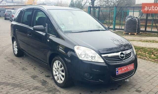 Черный Опель Зафира, объемом двигателя 1.6 л и пробегом 260 тыс. км за 6200 $, фото 5 на Automoto.ua