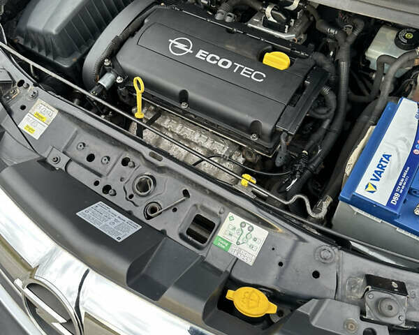 Черный Опель Зафира, объемом двигателя 1.6 л и пробегом 192 тыс. км за 5700 $, фото 12 на Automoto.ua