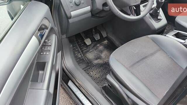 Черный Опель Зафира, объемом двигателя 1.8 л и пробегом 226 тыс. км за 7100 $, фото 6 на Automoto.ua