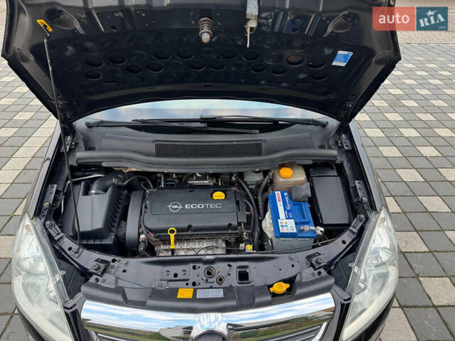 Черный Опель Зафира, объемом двигателя 1.8 л и пробегом 256 тыс. км за 6250 $, фото 69 на Automoto.ua