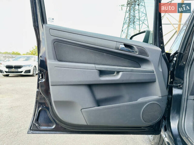 Чорний Опель Зафіра, об'ємом двигуна 1.6 л та пробігом 263 тис. км за 6800 $, фото 14 на Automoto.ua