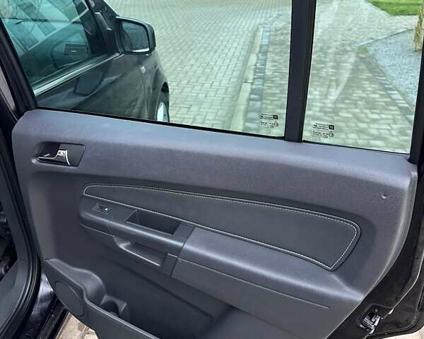 Чорний Опель Зафіра, об'ємом двигуна 1.8 л та пробігом 220 тис. км за 7000 $, фото 21 на Automoto.ua