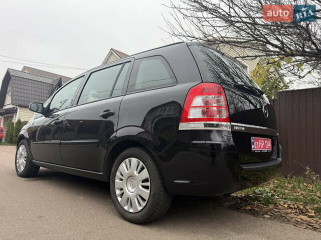 Черный Опель Зафира, объемом двигателя 1.6 л и пробегом 201 тыс. км за 7100 $, фото 10 на Automoto.ua