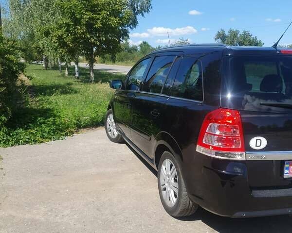 Чорний Опель Зафіра, об'ємом двигуна 1.8 л та пробігом 194 тис. км за 8850 $, фото 14 на Automoto.ua