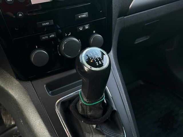 Черный Опель Зафира, объемом двигателя 1.7 л и пробегом 280 тыс. км за 7000 $, фото 12 на Automoto.ua