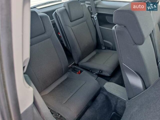 Черный Опель Зафира, объемом двигателя 0 л и пробегом 260 тыс. км за 5950 $, фото 21 на Automoto.ua