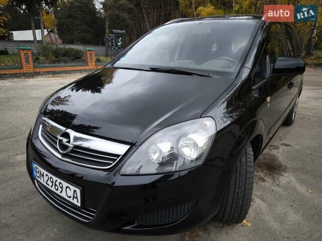 Черный Опель Зафира, объемом двигателя 1.7 л и пробегом 230 тыс. км за 7400 $, фото 4 на Automoto.ua