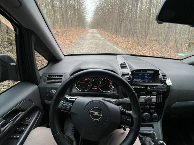 Чорний Опель Зафіра, об'ємом двигуна 1.9 л та пробігом 313 тис. км за 6500 $, фото 14 на Automoto.ua