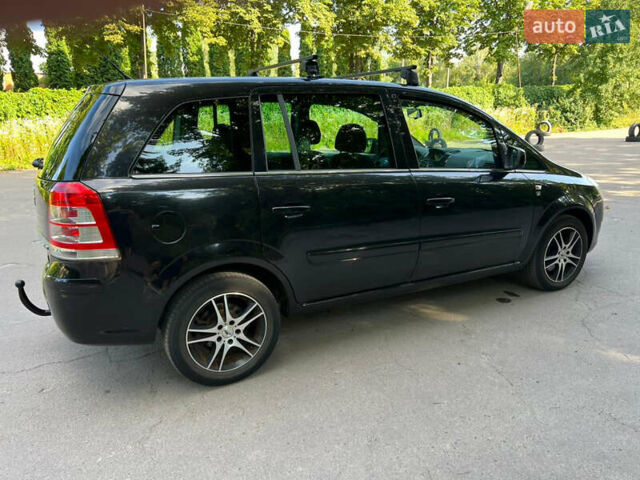 Черный Опель Зафира, объемом двигателя 1.8 л и пробегом 253 тыс. км за 7000 $, фото 5 на Automoto.ua
