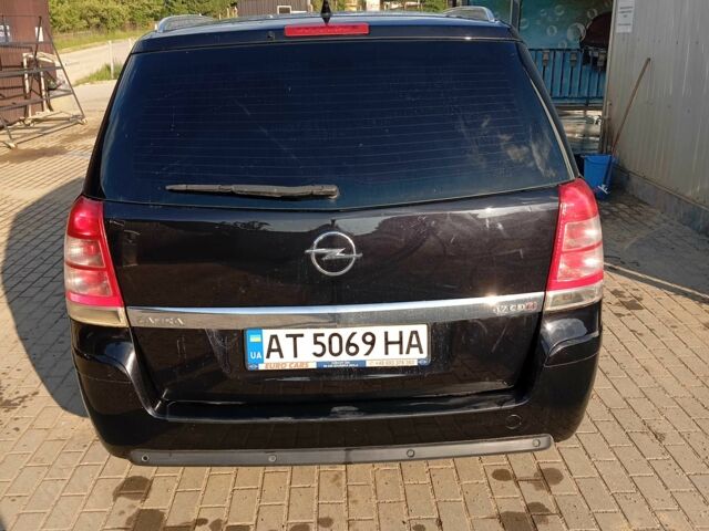 Опель Зафира 2010 в Верховине на Automoto.ua Черный Опель Зафира, объемом двигателя 1.7 л и пробегом 250 тыс. км за 6500 $, фото 12 на Automoto.ua