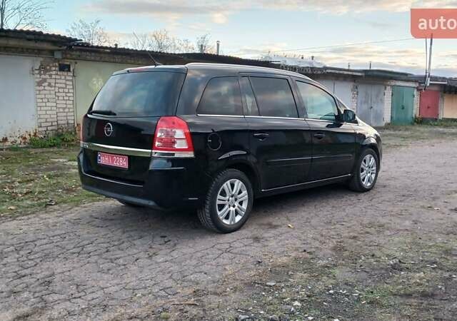 Черный Опель Зафира, объемом двигателя 1.6 л и пробегом 225 тыс. км за 6700 $, фото 9 на Automoto.ua