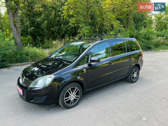 Черный Опель Зафира, объемом двигателя 1.8 л и пробегом 253 тыс. км за 7000 $, фото 3 на Automoto.ua