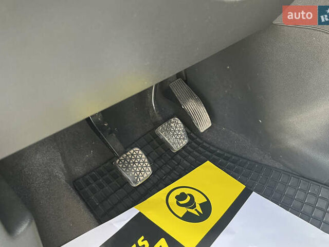 Опель Зафира 2010 в Стрые на Automoto.ua Черный Опель Зафира, объемом двигателя 1.7 л и пробегом 215 тыс. км за 7300 $, фото 11 на Automoto.ua