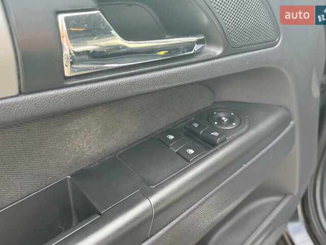 Опель Зафира 2010 в Стрые на Automoto.ua Черный Опель Зафира, объемом двигателя 1.7 л и пробегом 215 тыс. км за 7300 $, фото 10 на Automoto.ua