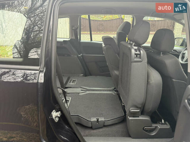 Черный Опель Зафира, объемом двигателя 1.6 л и пробегом 201 тыс. км за 7100 $, фото 53 на Automoto.ua