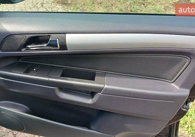 Чорний Опель Зафіра, об'ємом двигуна 1.6 л та пробігом 225 тис. км за 6700 $, фото 30 на Automoto.ua