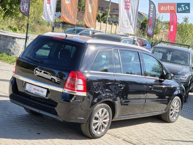 Черный Опель Зафира, объемом двигателя 2.2 л и пробегом 165 тыс. км за 8699 $, фото 13 на Automoto.ua